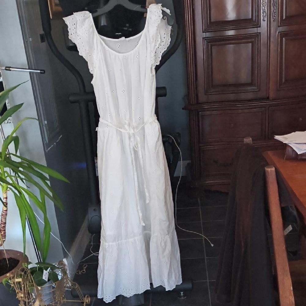 GAP White Eyelet Maxi Dress